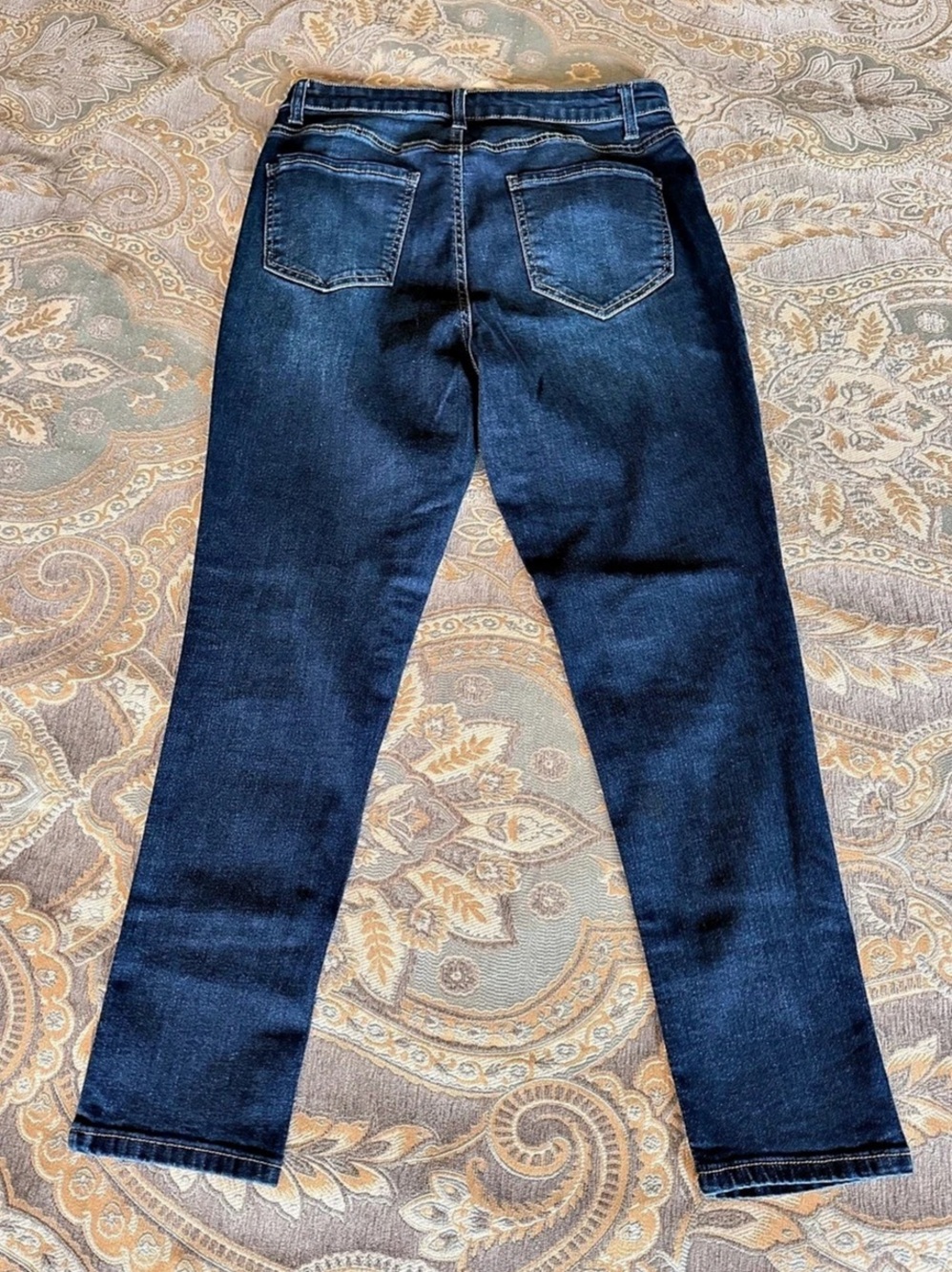 Express Jeans - Picture 2 of 3